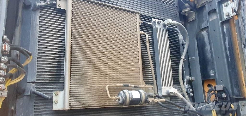 Liebherr R 936 N LC Vikšriniai ekskavatoriai