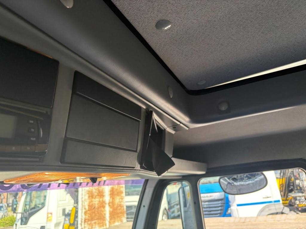 MAN LE 170 C + Loadlift + Euro 3 Camion cassonati