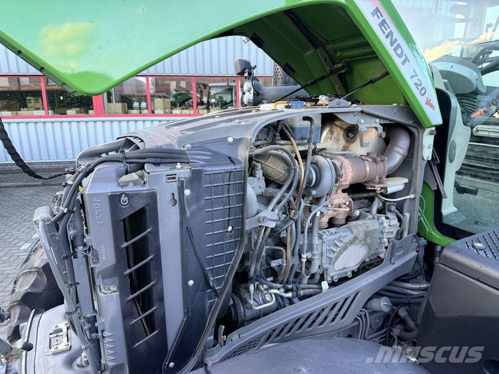 Fendt 720 S4 Vario Profi Plus Tracteur