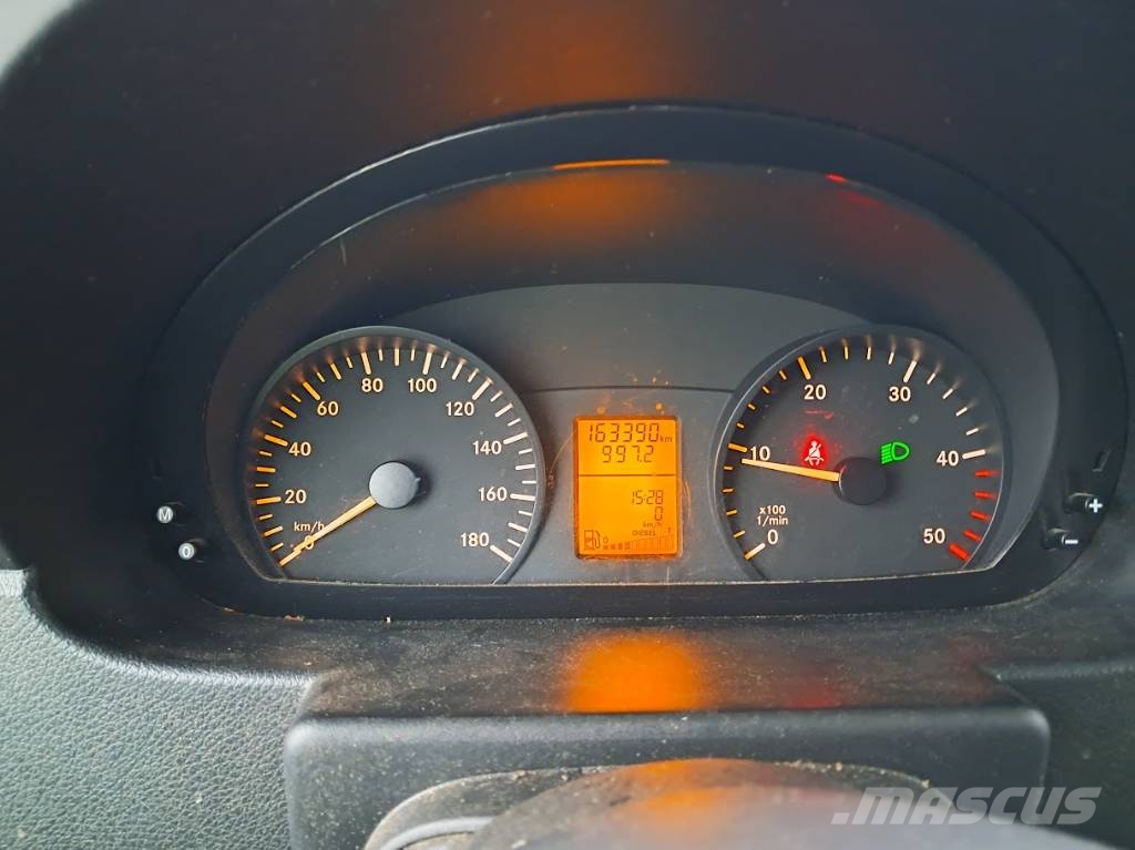 Mercedes-Benz Sprinter 313 CDI Rek.2+3 hlö aj. 164tkm 廂式貨物運輸車