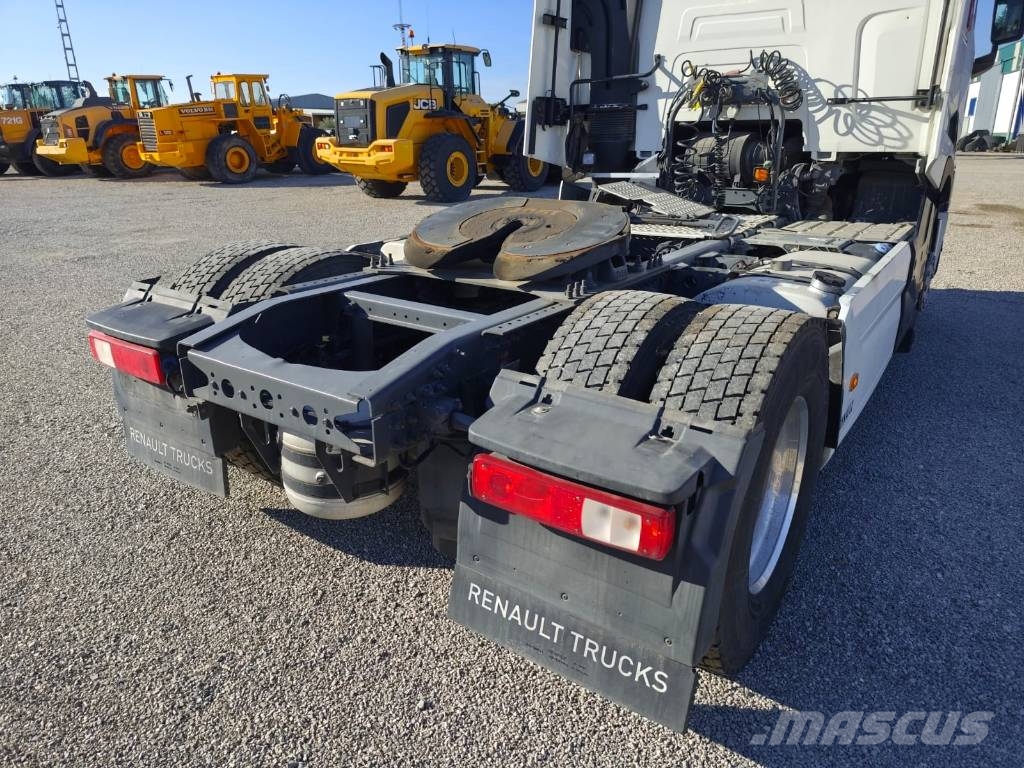 Renault T وحدات الجر