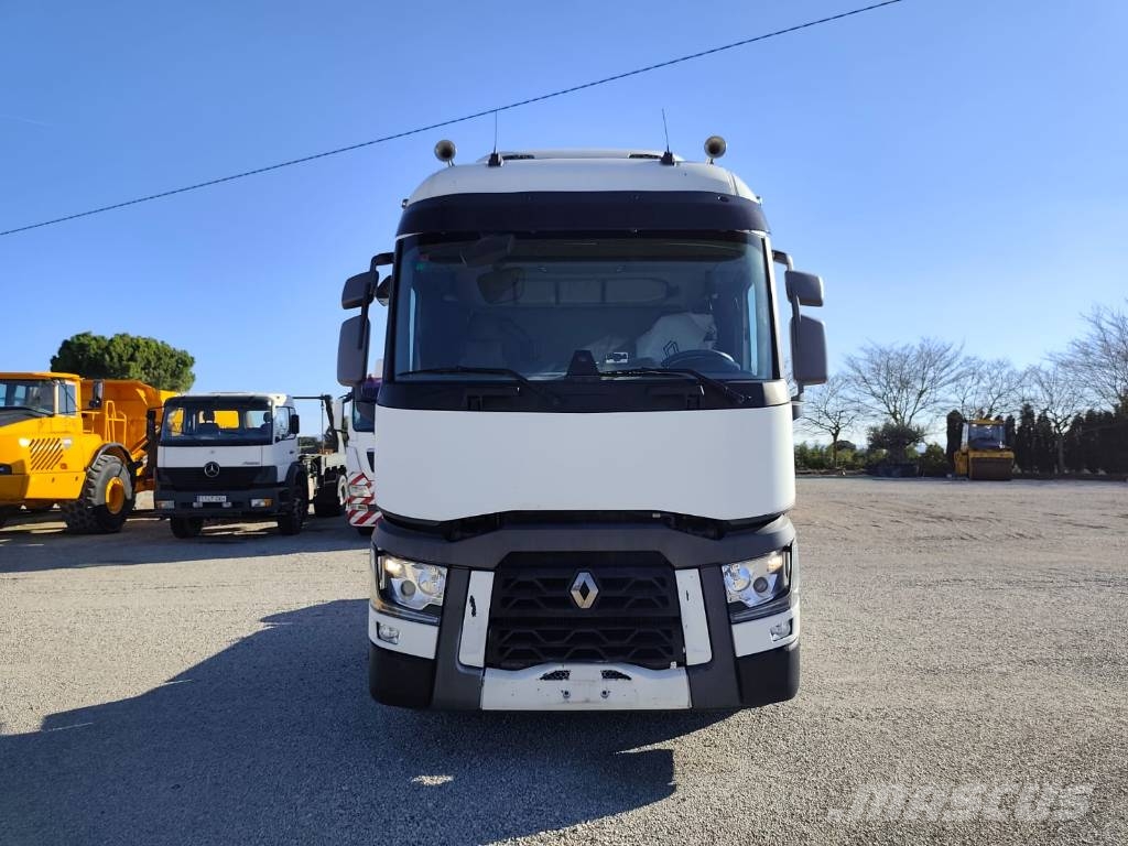 Renault T وحدات الجر
