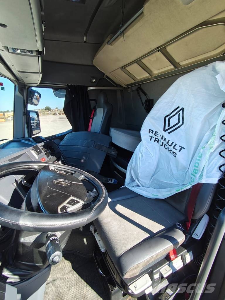 Renault T وحدات الجر