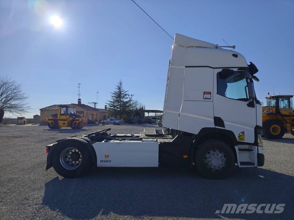 Renault T وحدات الجر