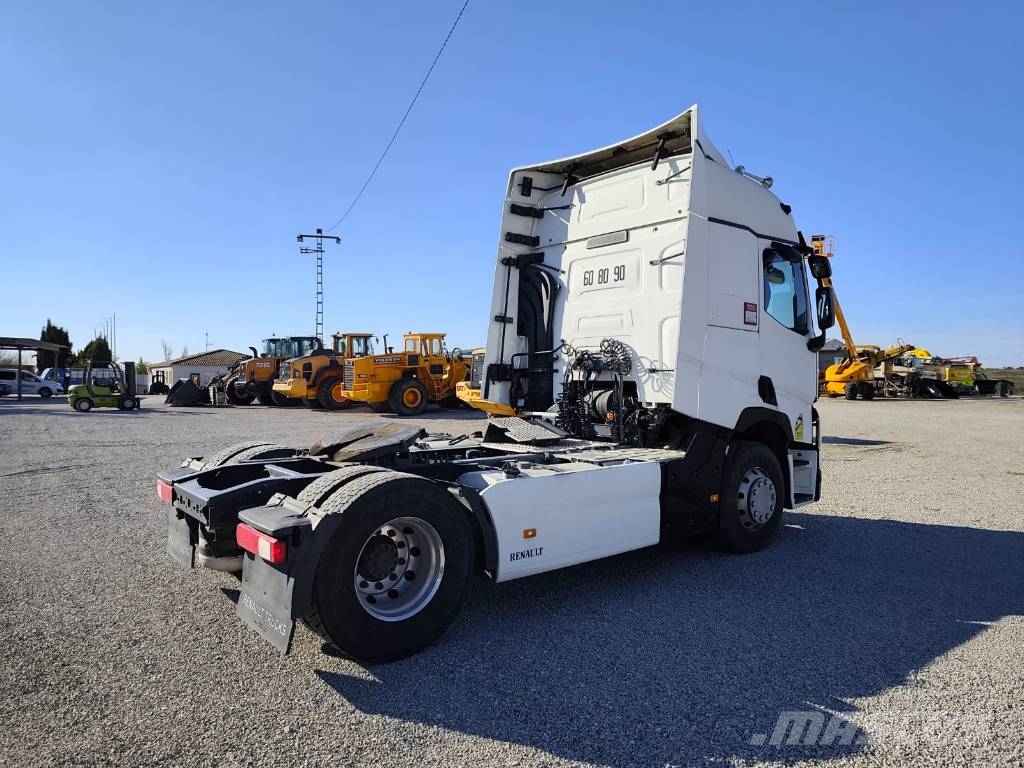 Renault T وحدات الجر