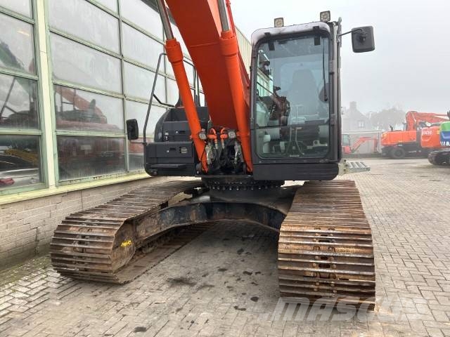 Hitachi ZX 250 LC N-6 حفارات زحافة