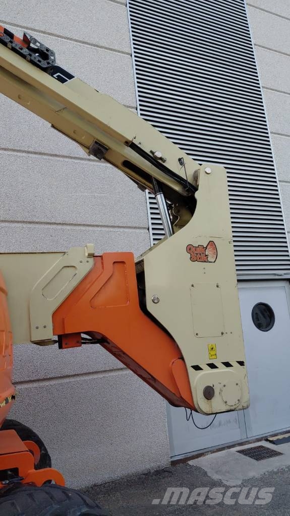 JLG 800 AJ Piattaforme a braccio articolato