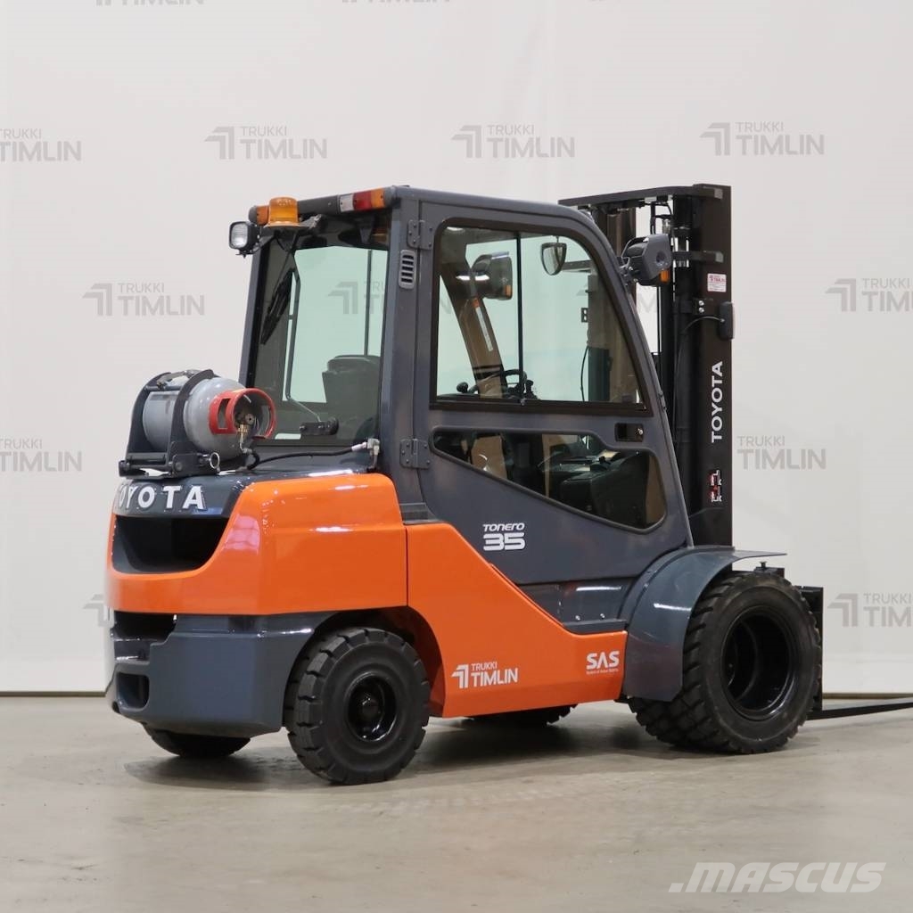 Toyota 02-8FGJF35 Nestekaasutrukit