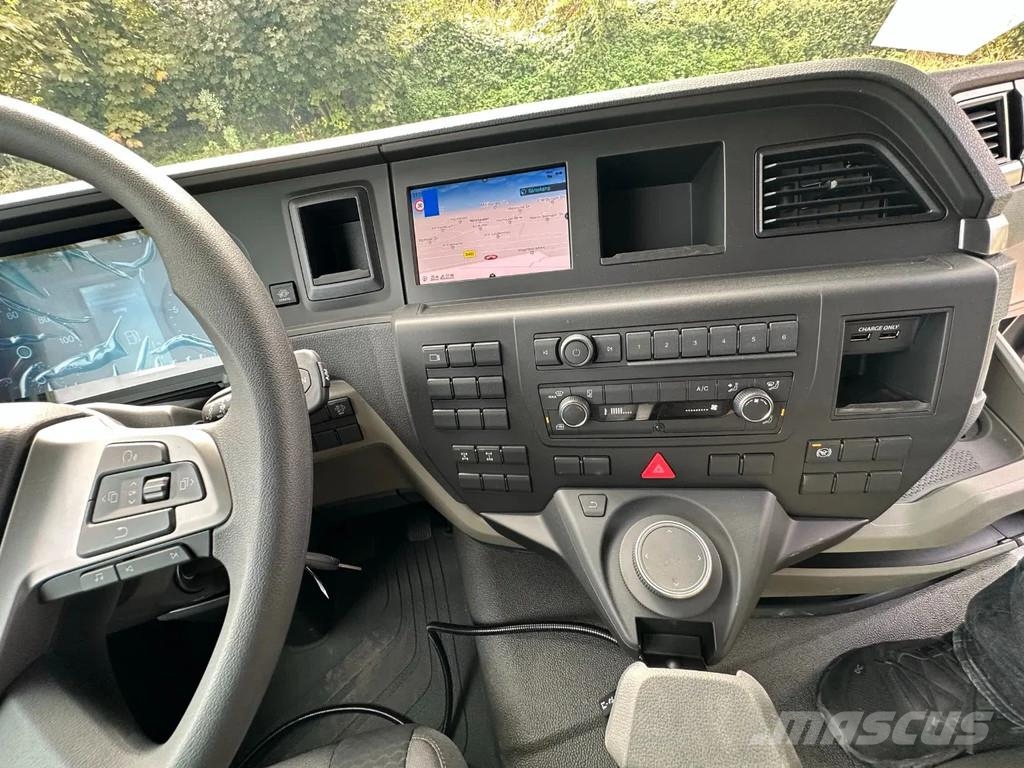 MAN TGS 33.440 MAN TGS 33.440 6x4 Kran HIAB 138-3 All-Terrain-Krane