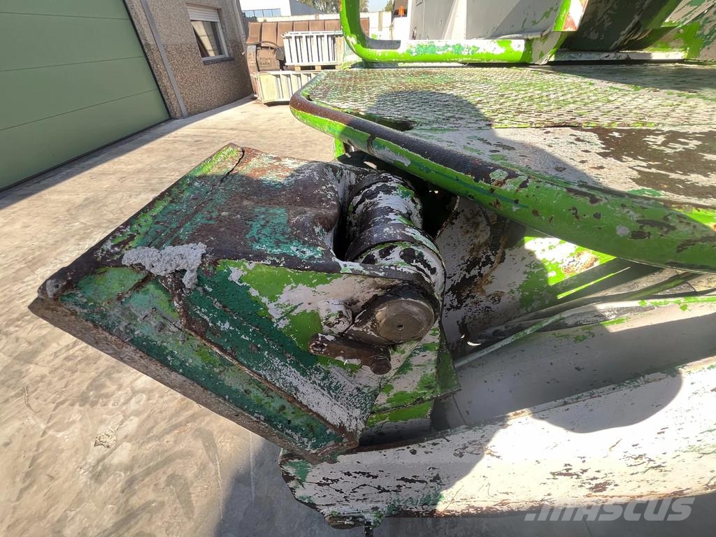 Merlo ROTO 30.13 EV Teleskoplader