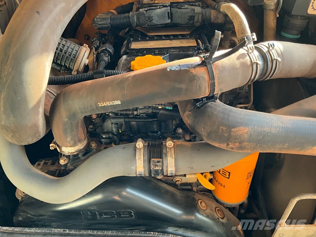 JCB 540-140 مناولات متداخلة