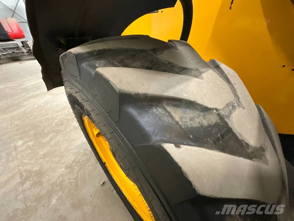 JCB 540-140 مناولات متداخلة