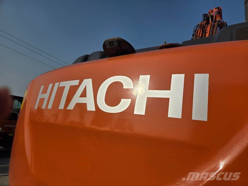 Hitachi ZX 210 LC-6, 2020, 5.500h, Quick coupler+new bucke Roomikekskavaatorid