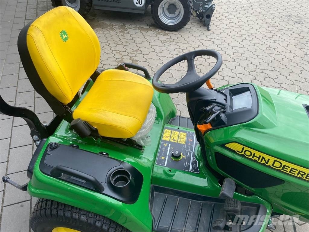 John Deere X940 Mowers