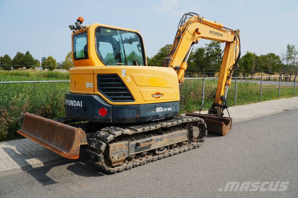Hyundai R80CR-9A | 2015 | 4 Buckets + Sorting Grab Midi bagri 7t – 12t