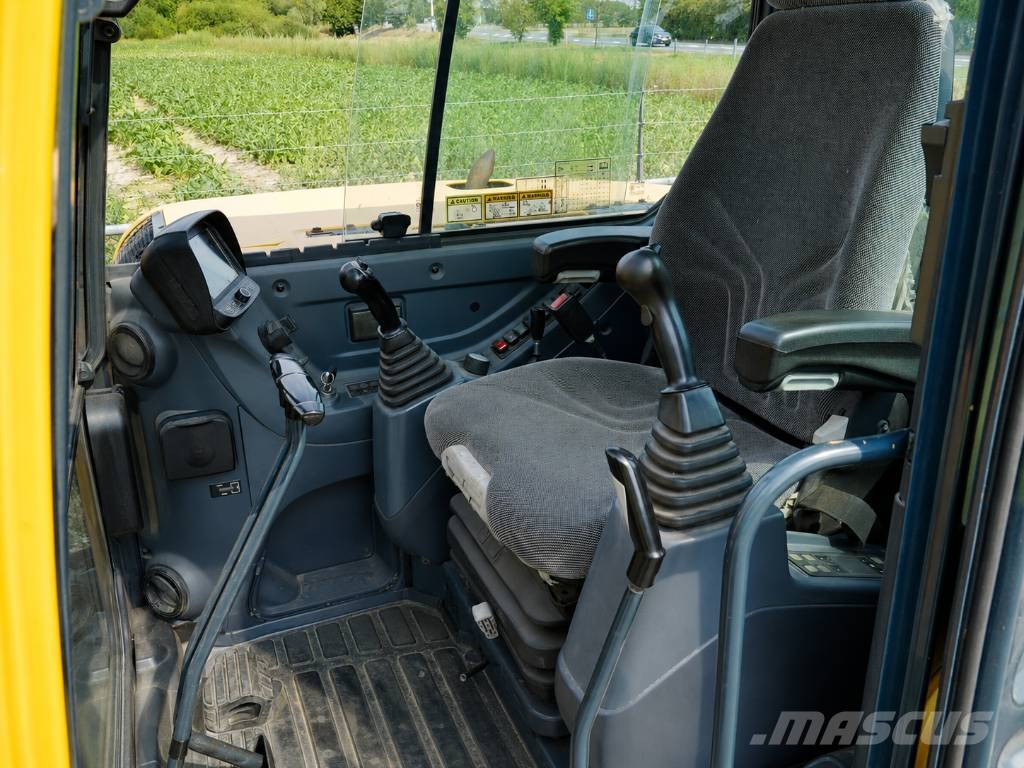 Hyundai R80CR-9A | 2015 | 4 Buckets + Sorting Grab Midi bagri 7t – 12t