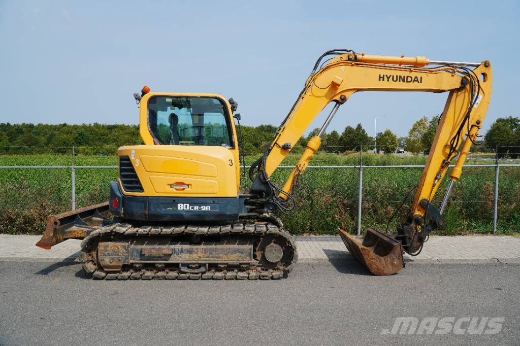Hyundai R80CR-9A | 2015 | 4 Buckets + Sorting Grab Midi bagri 7t – 12t