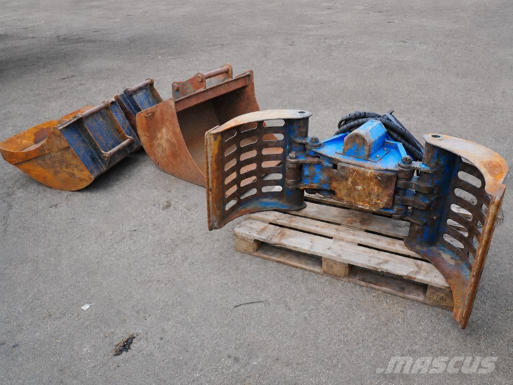 Hyundai R80CR-9A | 2015 | 4 Buckets + Sorting Grab Midi bagri 7t – 12t