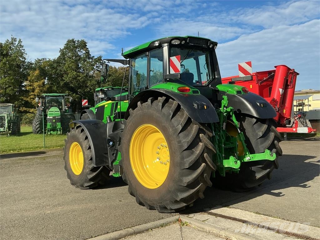 John Deere 6M 180 Traktorji