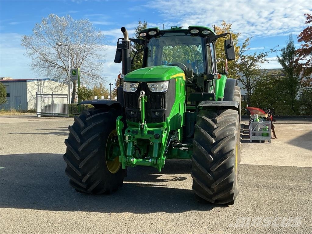 John Deere 6M 180 Traktorji