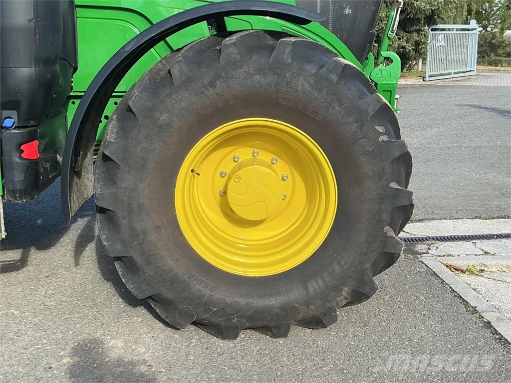 John Deere 6M 180 Traktorji
