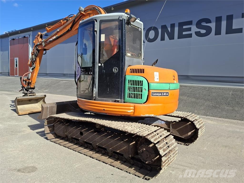 Hitachi EX75UR-3 KALLISTAJA, 600MM TELAT حفارات وسط 7 طن - 12 طن