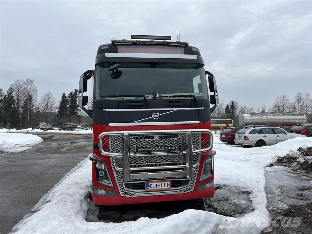 Volvo FH16 8x4 自卸式货车