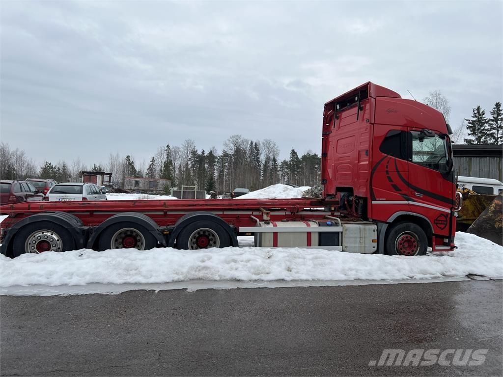 Volvo FH16 8x4 自卸式货车