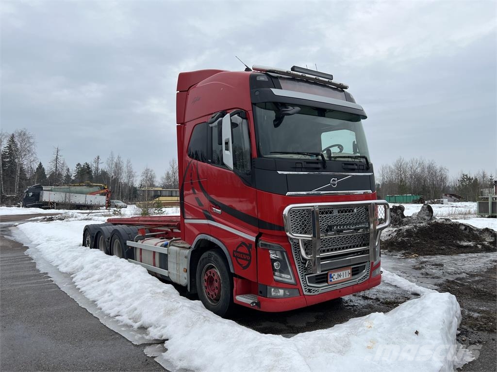 Volvo FH16 8x4 自卸式货车