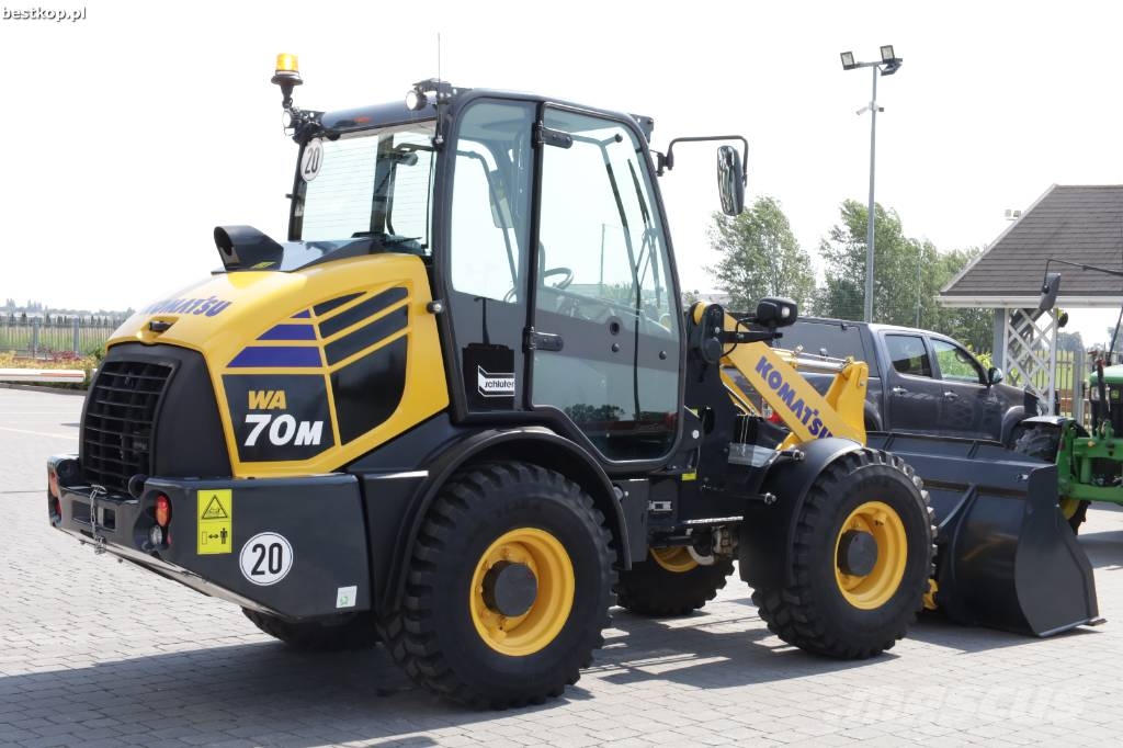 Komatsu WA 70 M-8 لوادر بعجل
