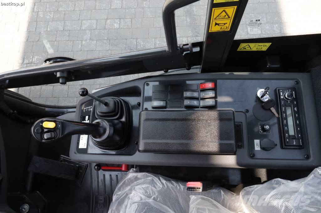 Komatsu WA 70 M-8 لوادر بعجل