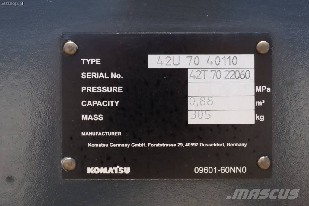 Komatsu WA 70 M-8 لوادر بعجل