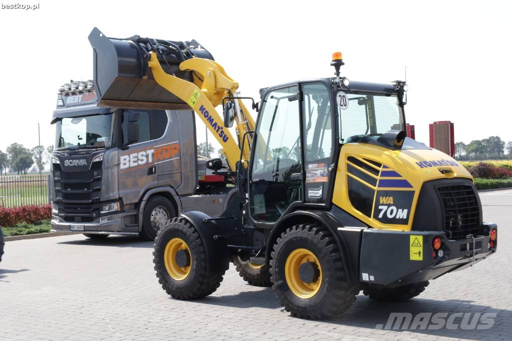 Komatsu WA 70 M-8 لوادر بعجل