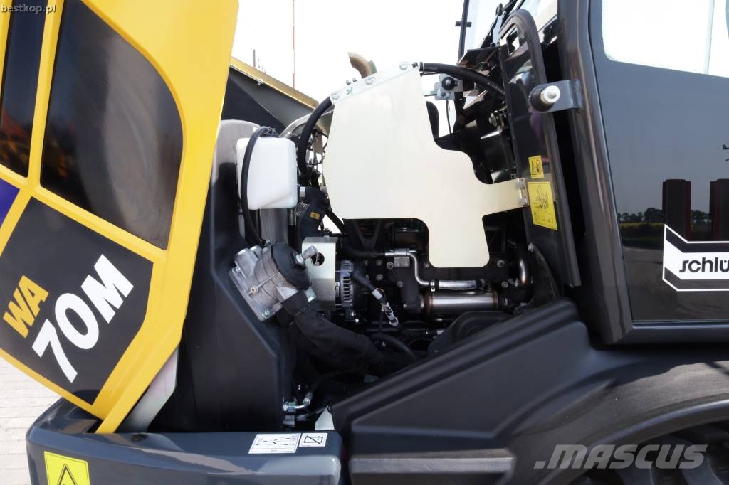 Komatsu WA 70 M-8 لوادر بعجل