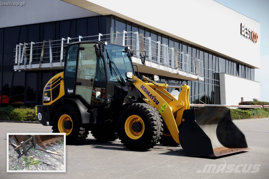 Komatsu WA 70 M-8 لوادر بعجل
