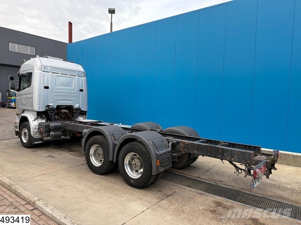 Scania R 580 6x4, EURO 6, Retarder, Standairco Camiones con chasís y cabina