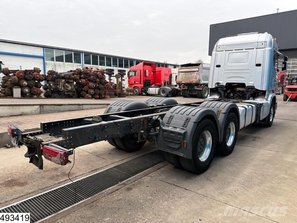 Scania R 580 6x4, EURO 6, Retarder, Standairco Camiones con chasís y cabina