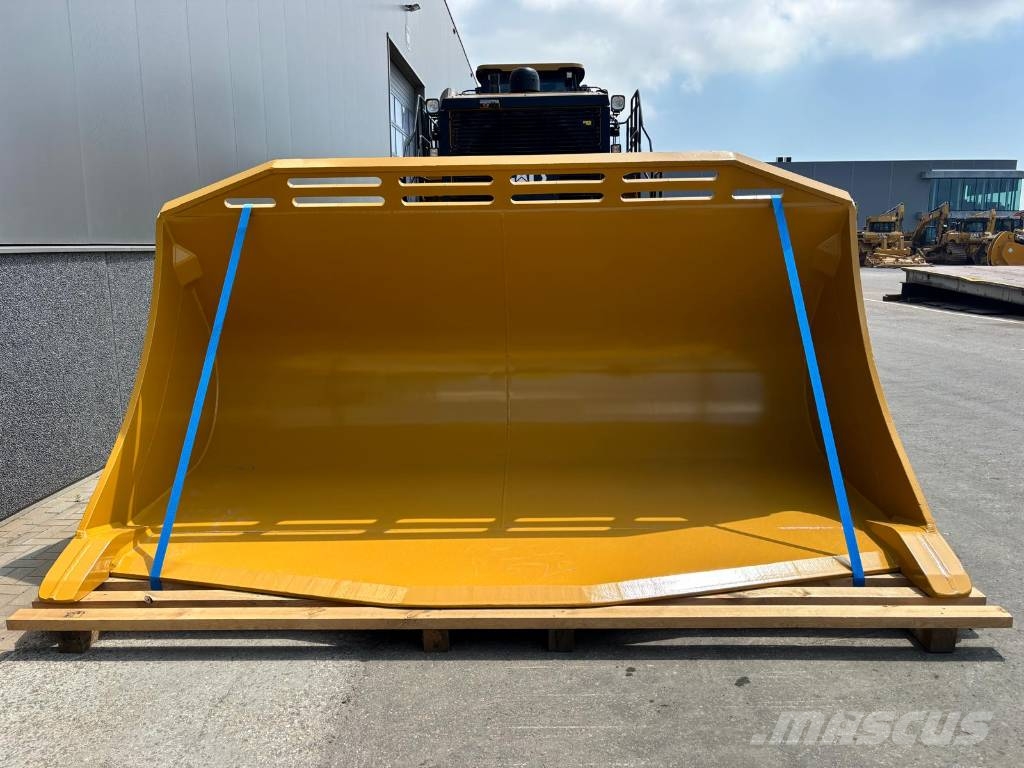 CAT 988 K (CE/EPA - Block handler) Naudoti ratiniai krautuvai
