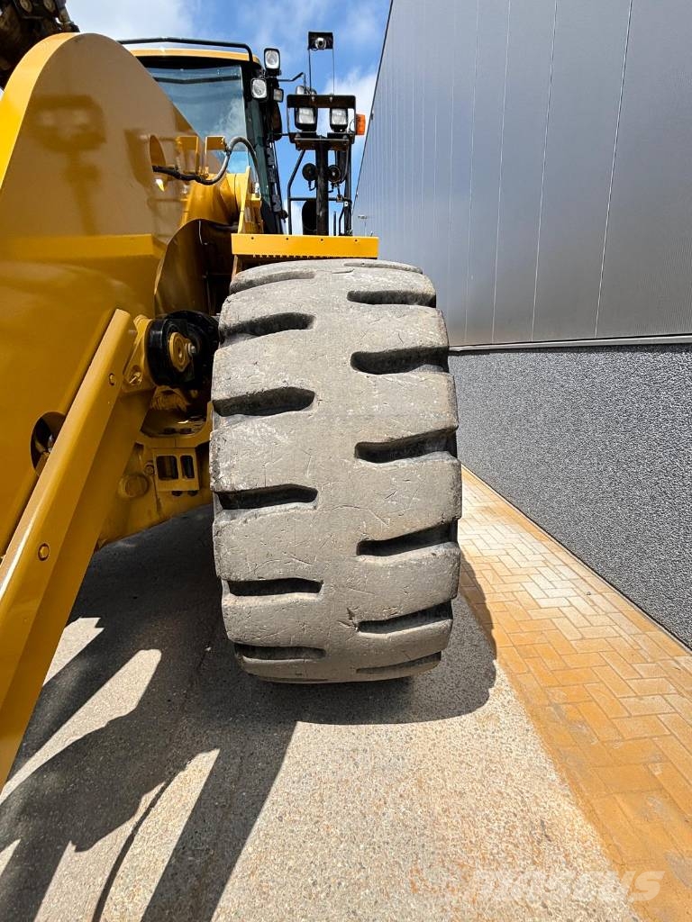 CAT 988 K (CE/EPA - Block handler) Naudoti ratiniai krautuvai