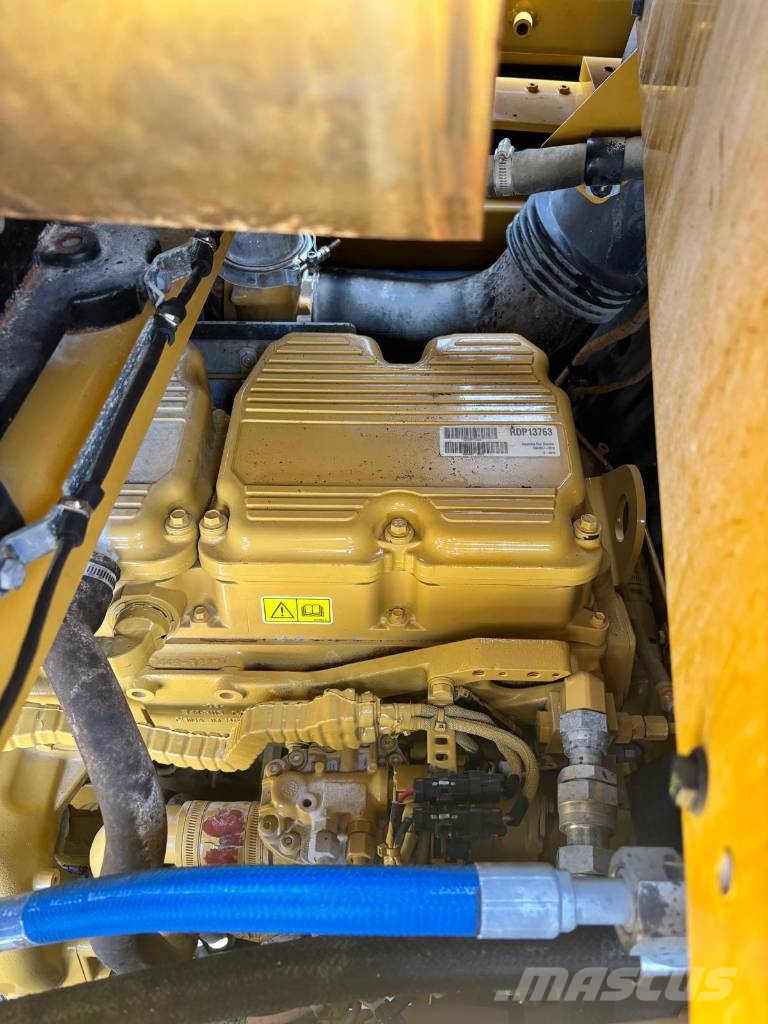 CAT 988 K (CE/EPA - Block handler) Naudoti ratiniai krautuvai