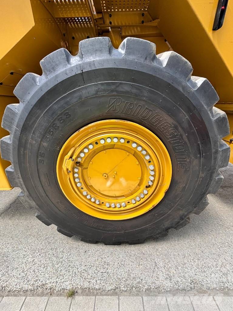 CAT 988 K (CE/EPA - Block handler) Naudoti ratiniai krautuvai