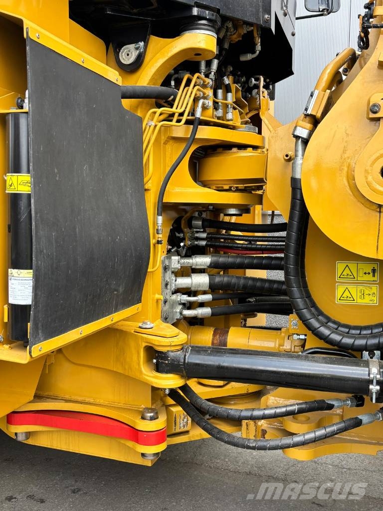 CAT 988 K (CE/EPA - Block handler) Naudoti ratiniai krautuvai