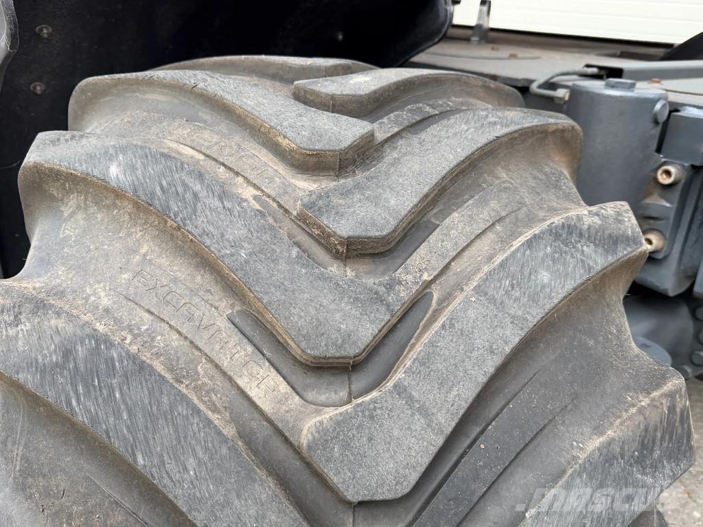 Doosan DX140W DX140W-5 Bageri točkaši