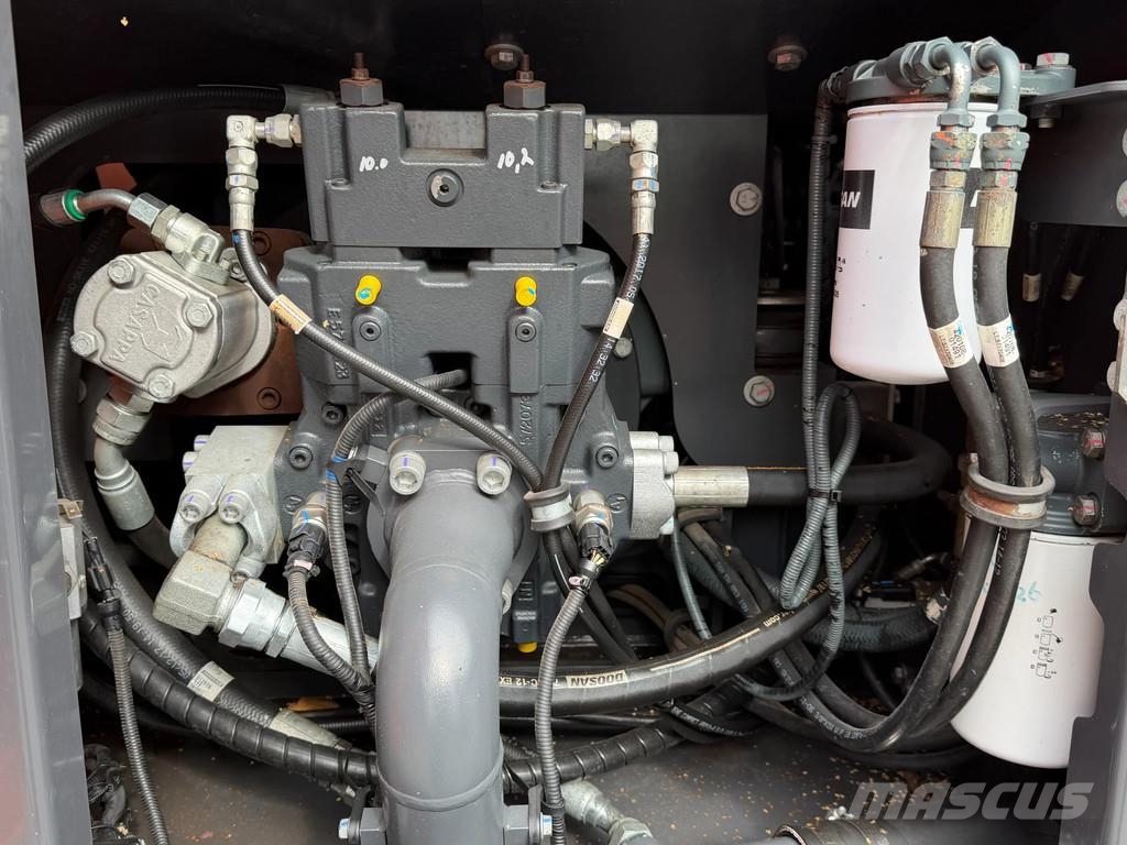 Doosan DX140W DX140W-5 Bageri točkaši