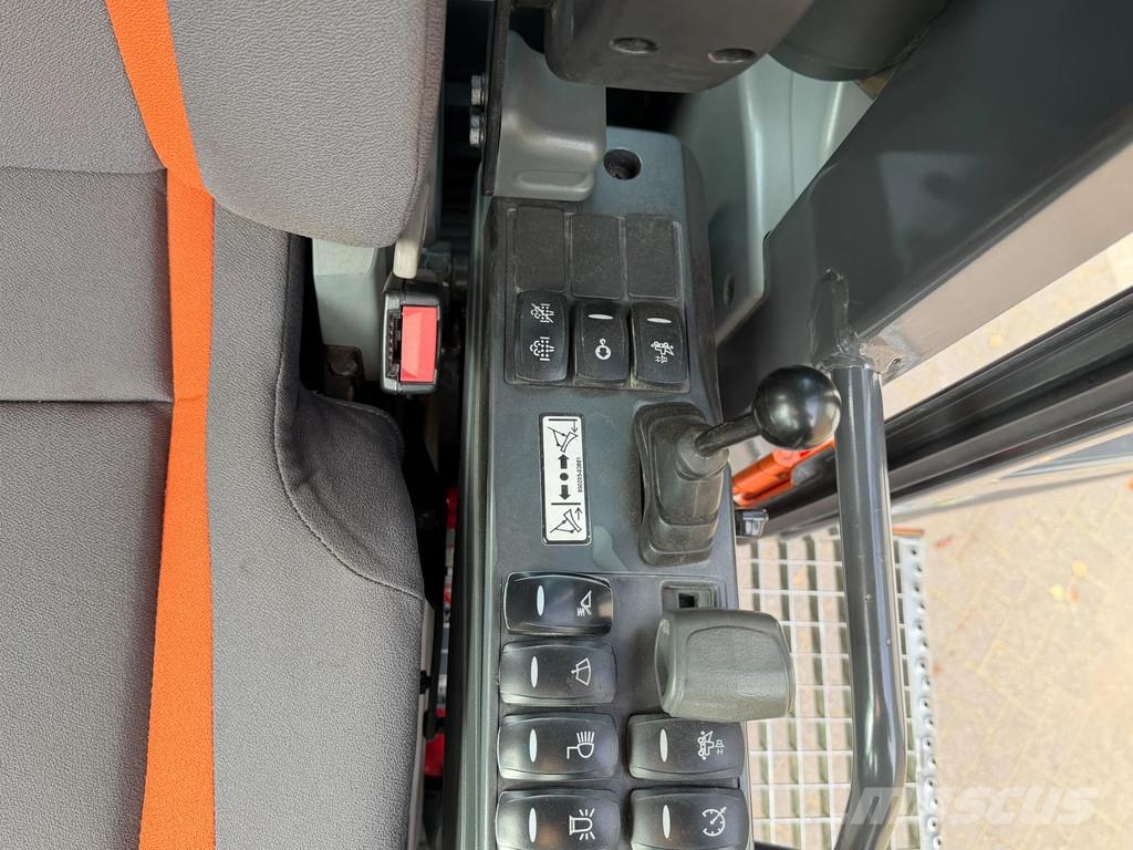 Doosan DX140W DX140W-5 Bageri točkaši