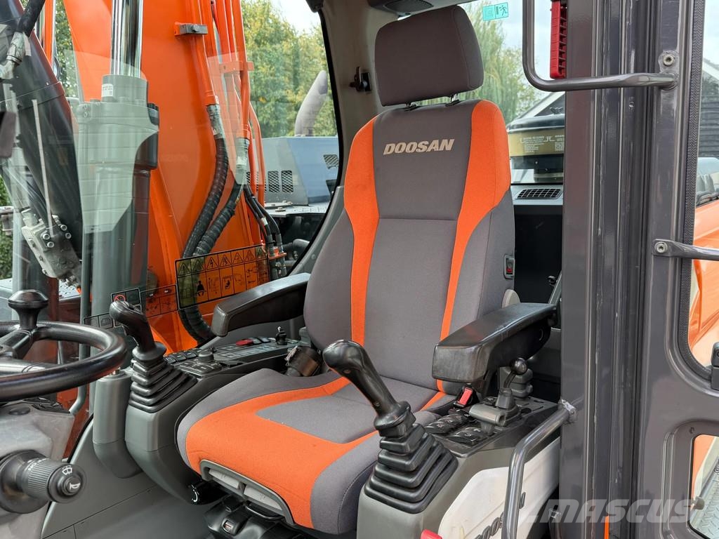 Doosan DX140W DX140W-5 Bageri točkaši