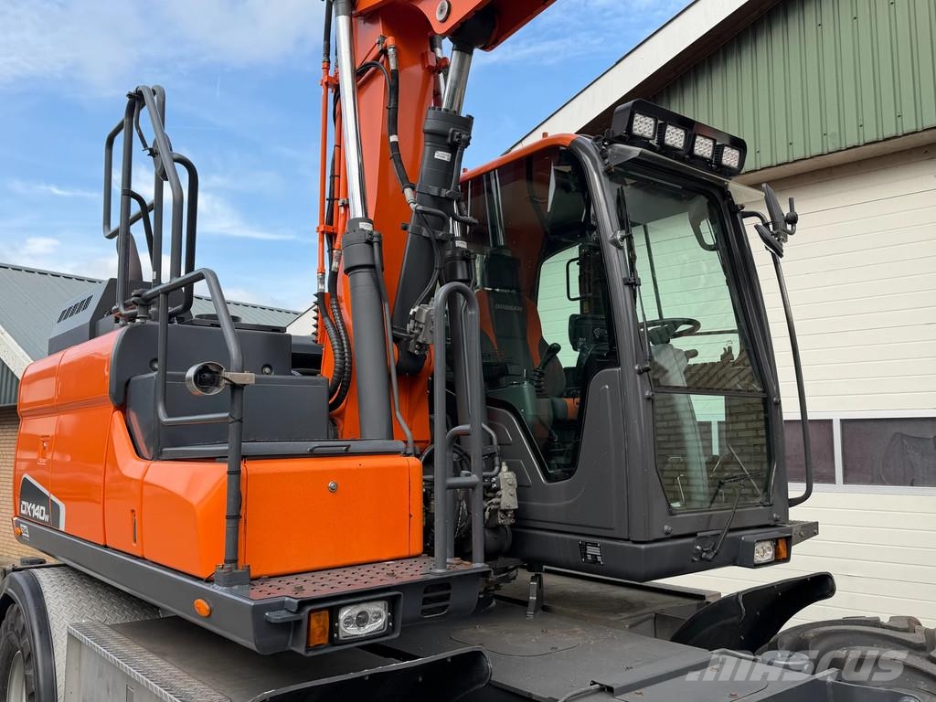 Doosan DX140W DX140W-5 Bageri točkaši