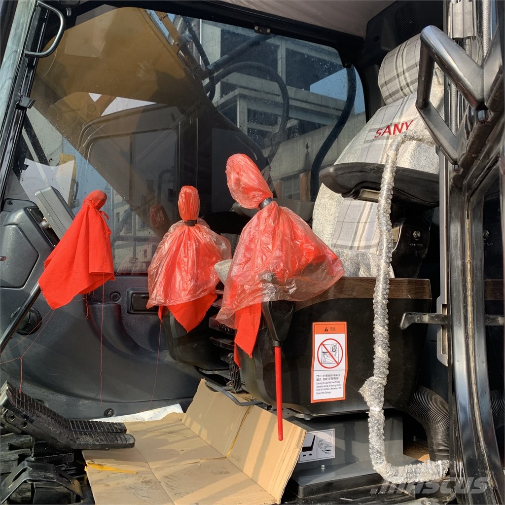 Sany SY 215 C-9 حفارات صغيرة أقل من 7 طن (حفارات صغيرة)