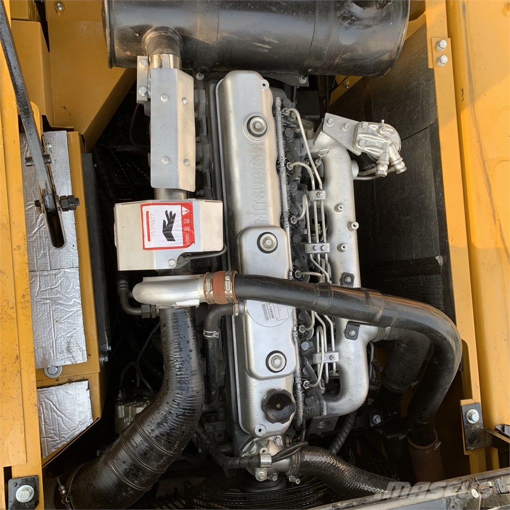Sany SY 215 C-9 حفارات صغيرة أقل من 7 طن (حفارات صغيرة)