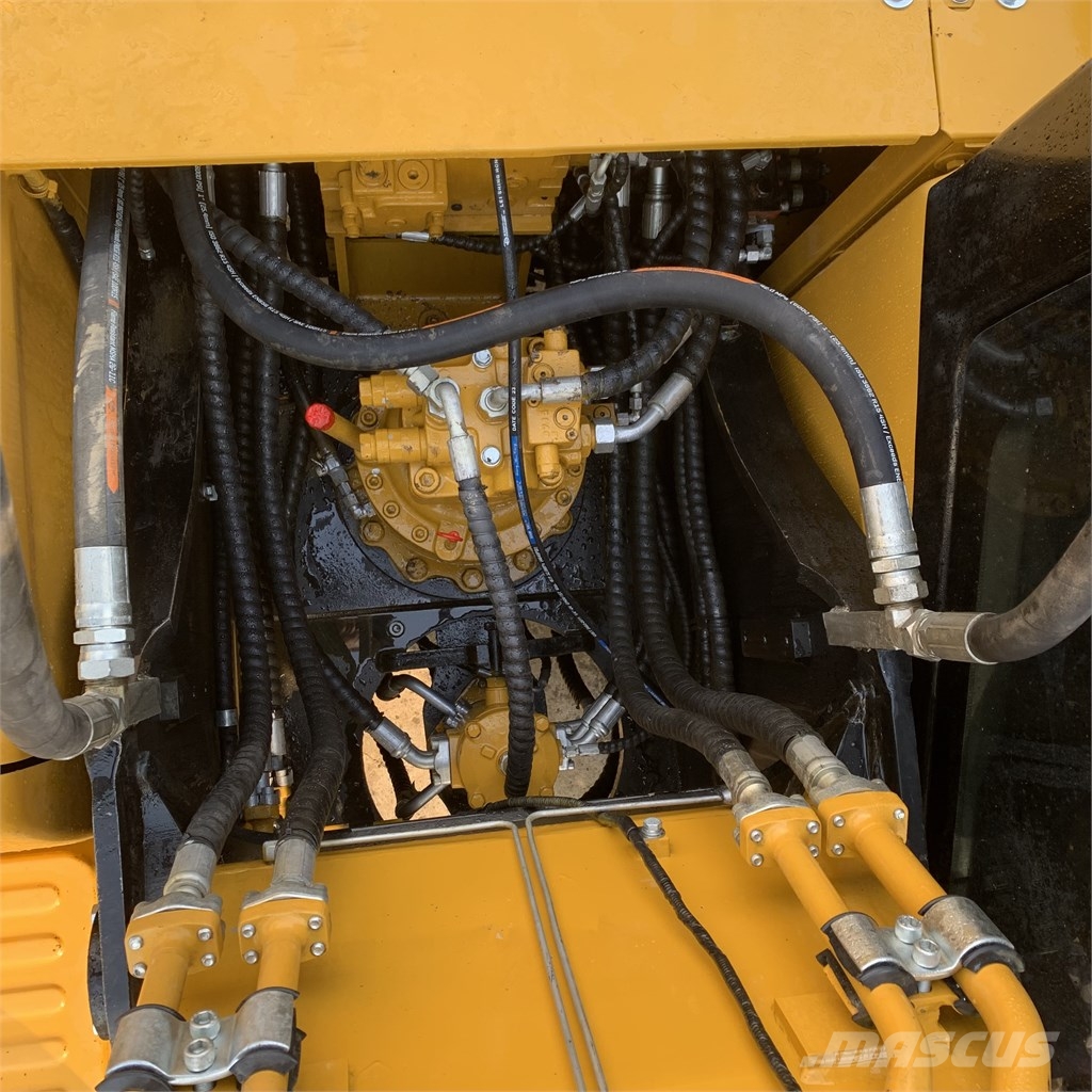 Sany SY 215 C-9 حفارات صغيرة أقل من 7 طن (حفارات صغيرة)